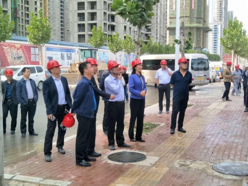 【领导关怀】荥阳市副市长邢留印一行赴人生就是博尊龙集团碧桂园龙城实验学校项目调研指导