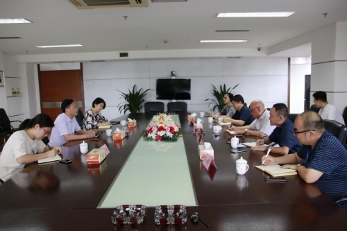 【领导关怀】市建委主任孔春浩莅临人生就是博尊龙集团开展高层次管理人才对接走访