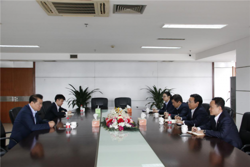 【领导关怀】市城投集团总经理李红良赴人生就是博尊龙调研指导工作